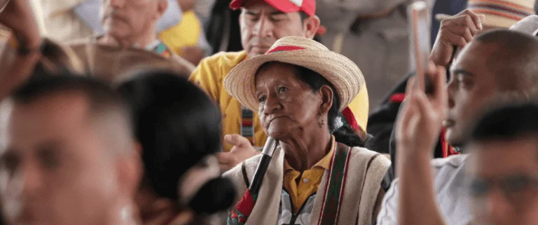 Ministra de ambiente traza plan para proteger los defensores ambientales