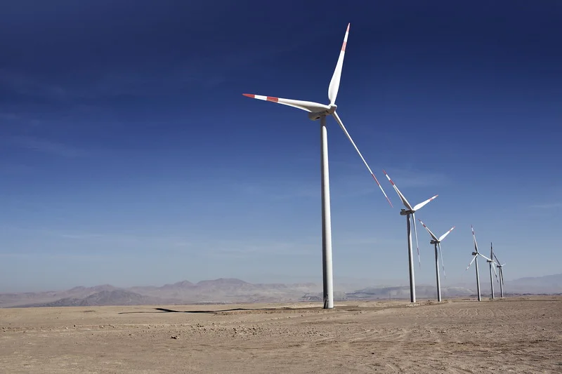 Más allá de los hidrocarburos: los retos de la transición energética en Colombia